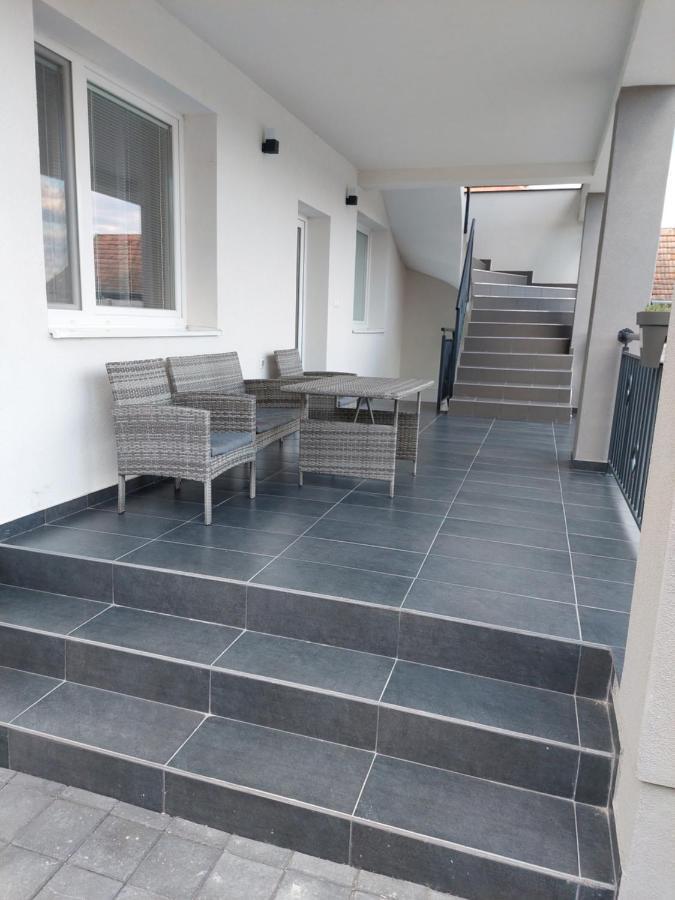 Apartmany Roland Veľký Meder Dış mekan fotoğraf